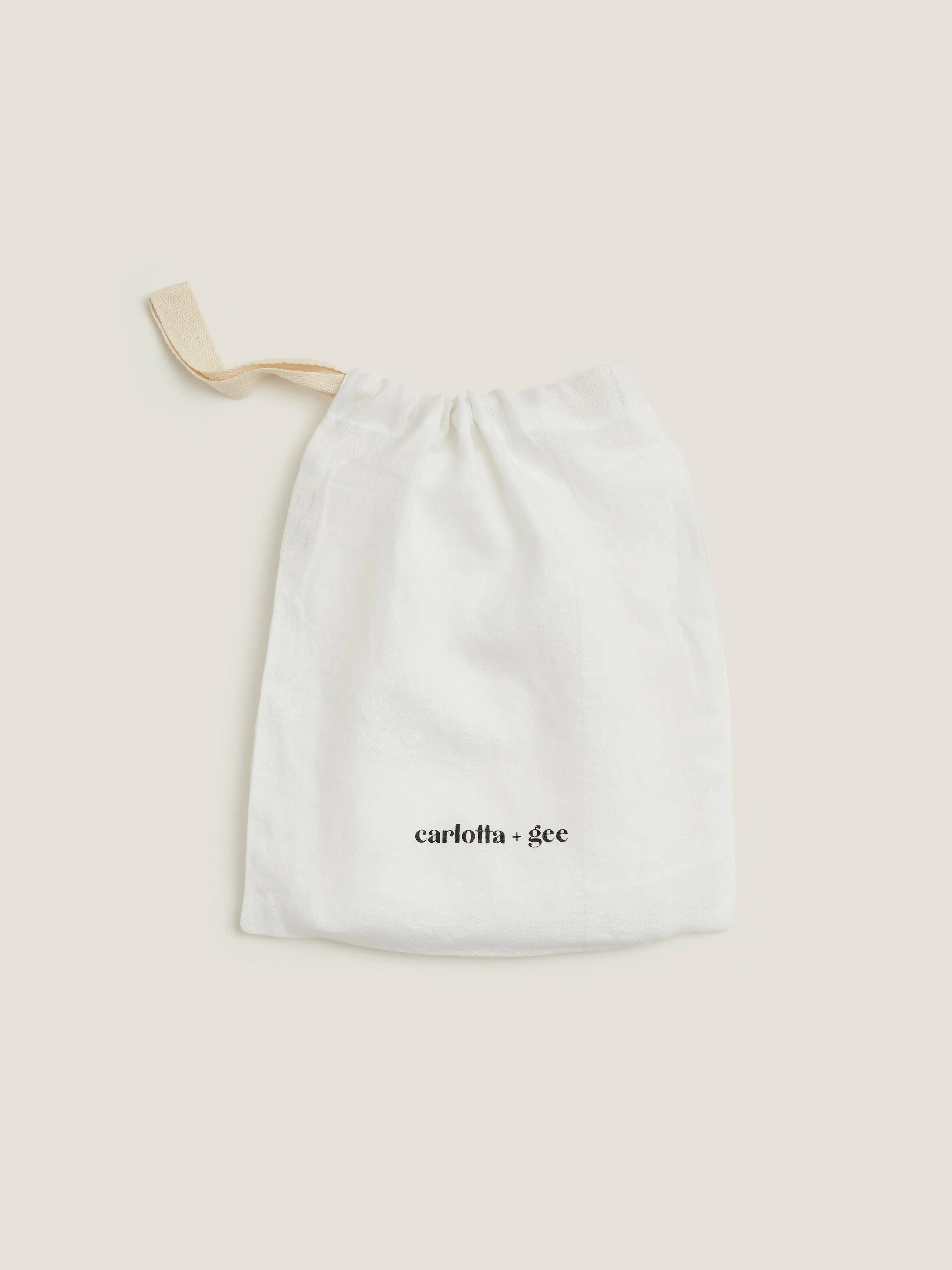 100% Linen shorts in Sage