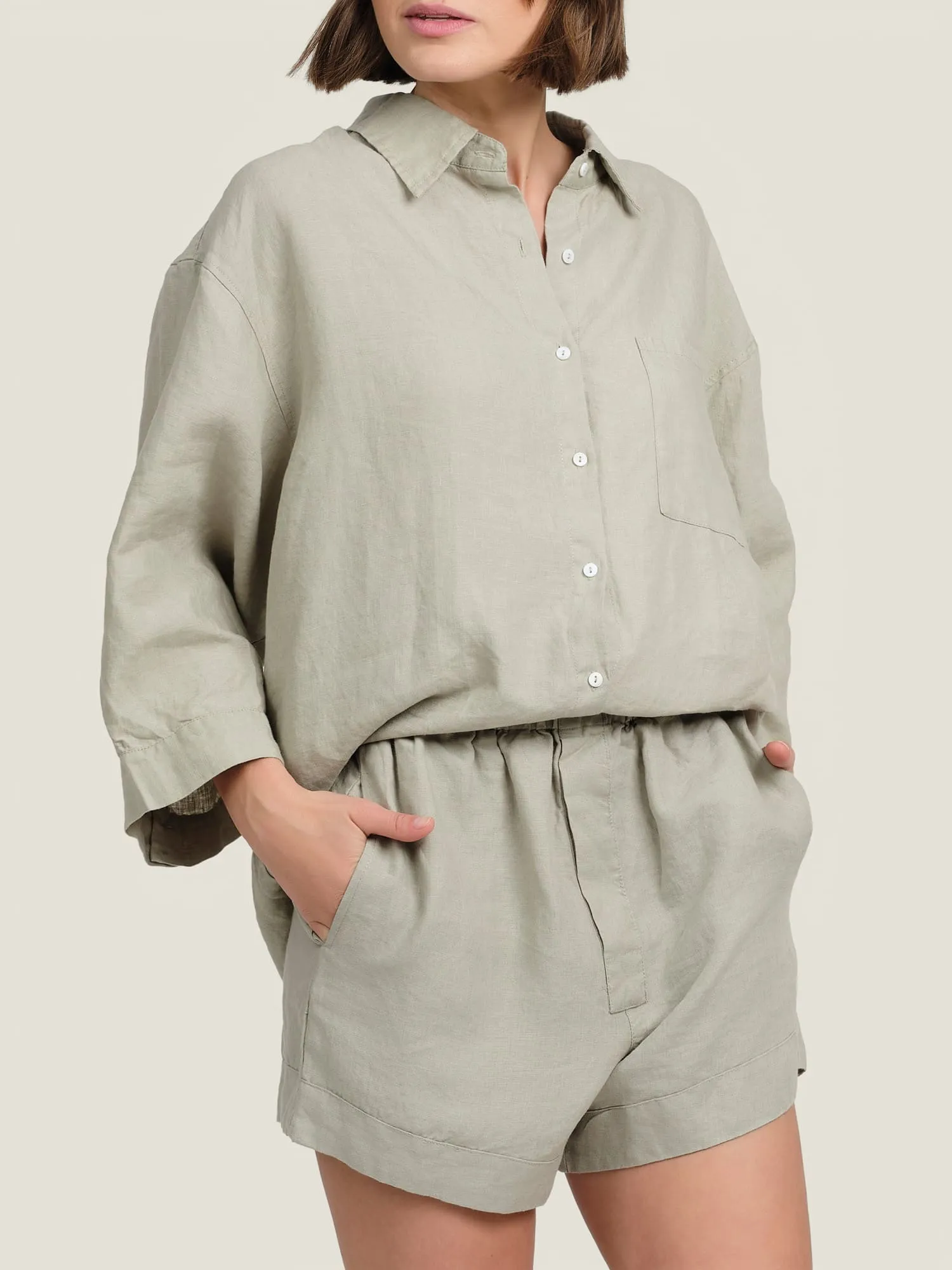 100% Linen shorts in Sage